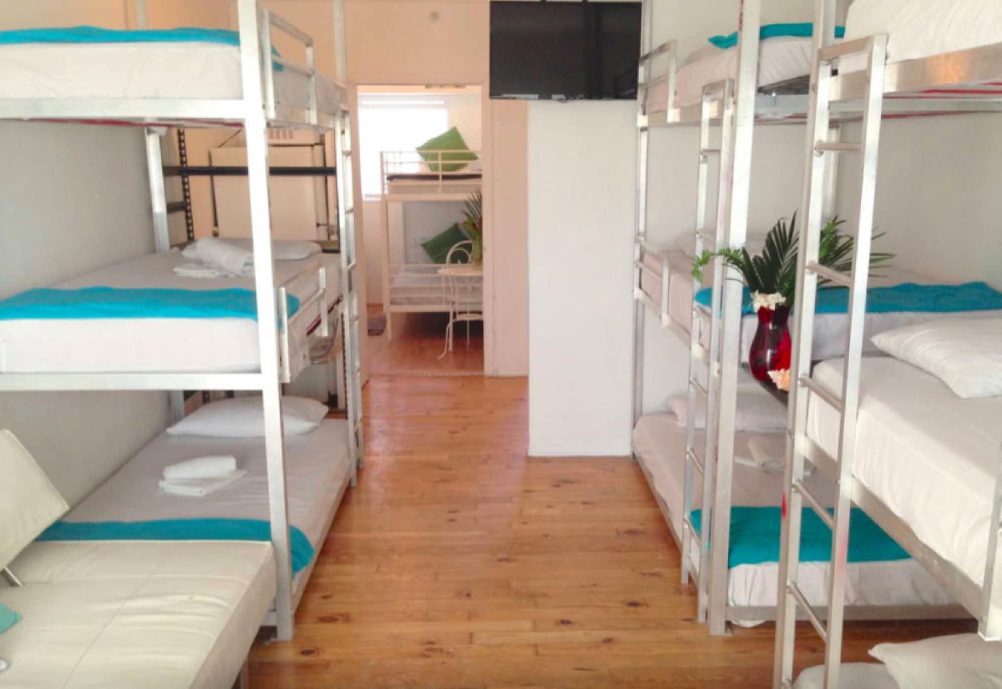 מיאמי ביץ' Bikini Hostel, Cafe & Beer Garden (Adults Only) מראה חיצוני תמונה